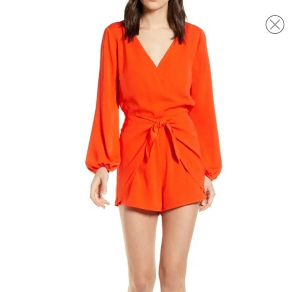 Cupcakes and Cashmere Gideon Romper Faux Wrap Red Size XS NEW